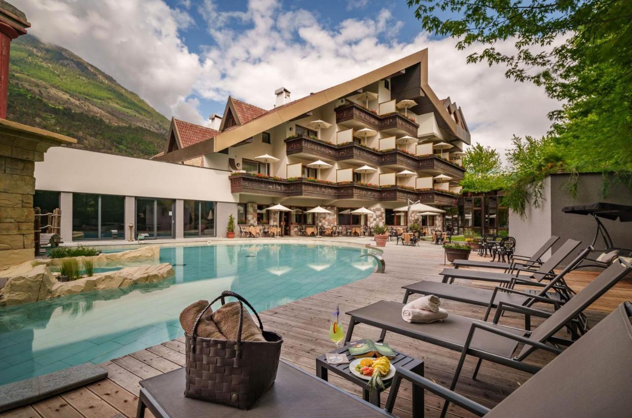 Hotel Vier Jahreszeiten Silandro Ngoại thất bức ảnh