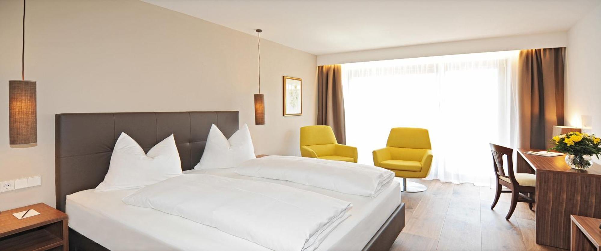 Hotel Vier Jahreszeiten Silandro Ngoại thất bức ảnh