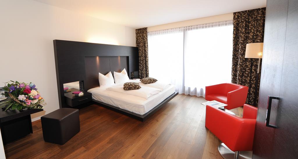 Hotel Vier Jahreszeiten Silandro Ngoại thất bức ảnh