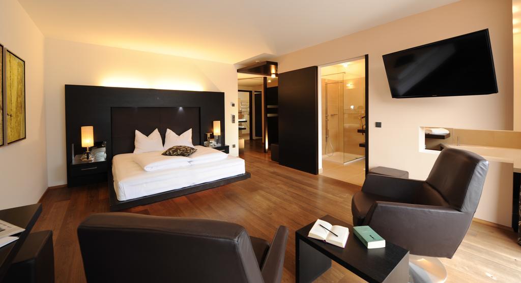 Hotel Vier Jahreszeiten Silandro Ngoại thất bức ảnh